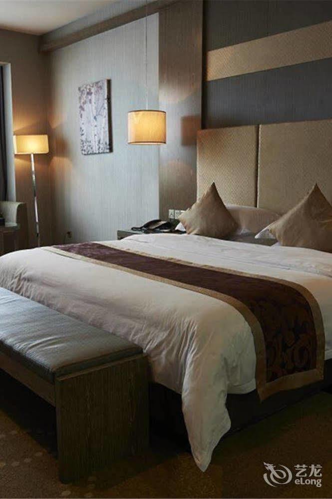 Ehrenburg Hotel Фошань Экстерьер фото