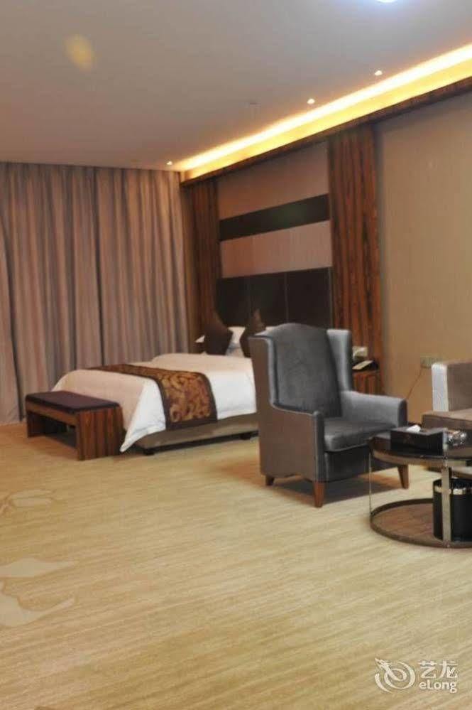 Ehrenburg Hotel Фошань Экстерьер фото